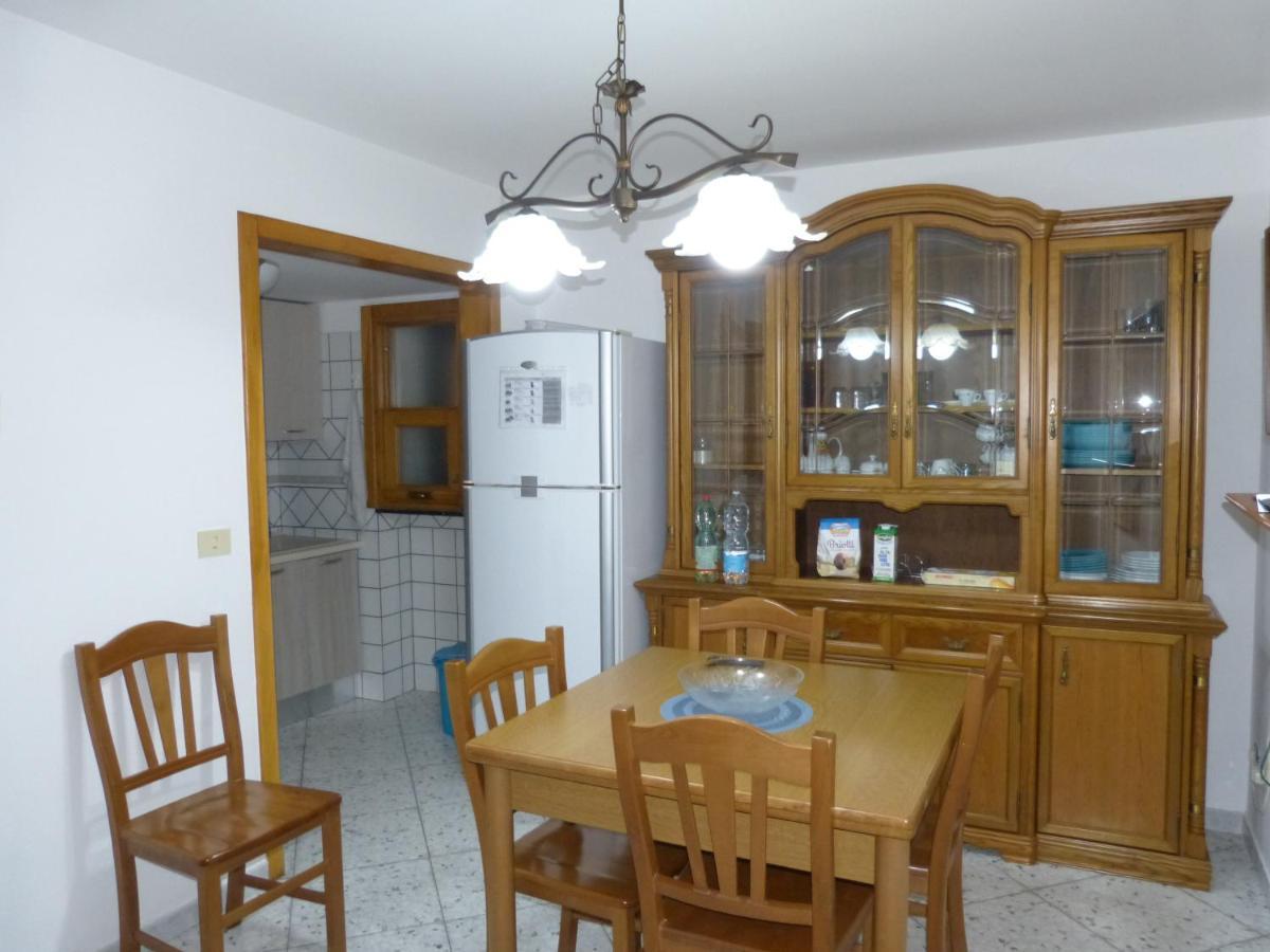 Casa Vacanze Vincenzo E Rosanna Castro  Exterior photo