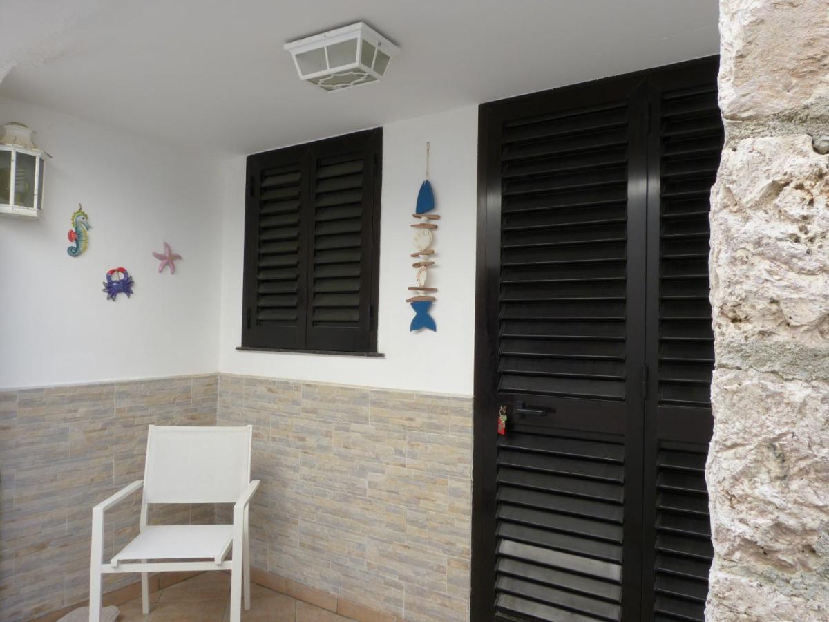 Casa Vacanze Vincenzo E Rosanna Castro  Exterior photo